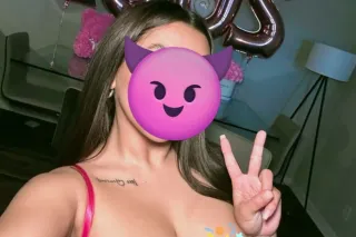 Pretty • Petite • Playful 💕 - Image 2